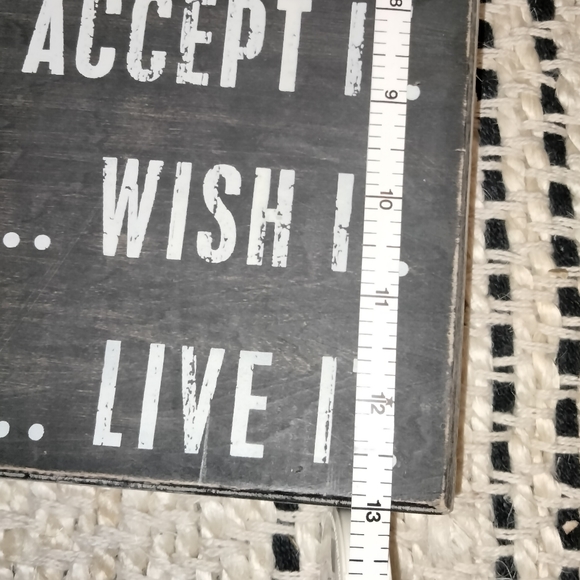 Box Sign Large - Picture 3 of 3